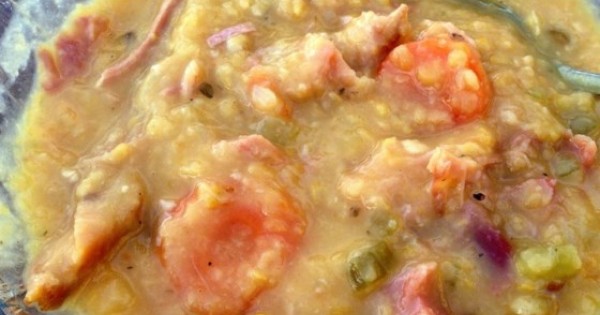 Canadian Yellow Split Pea Soup with Ham