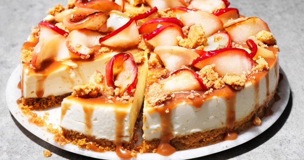 Toffee apple crumble cheesecake
