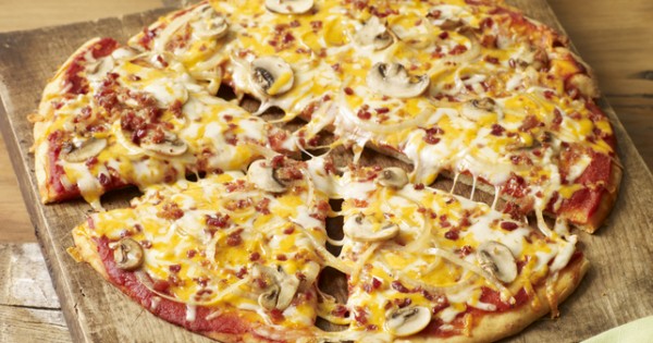 Bacon-Mushroom Pizzeria Pizza